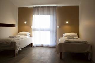 Хостелы OXCafe Hostel Козе-Ууэмыйза Двухместный номер с 2 отдельными кроватями и ванной комнатой-1
